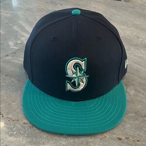 Seattle Mariners 59 Fifty New Era Navy Blue Performance Cap NWOT